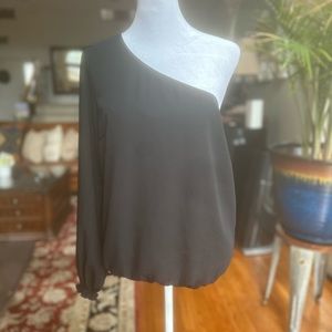 Black Abercrombie blouse half sleeve